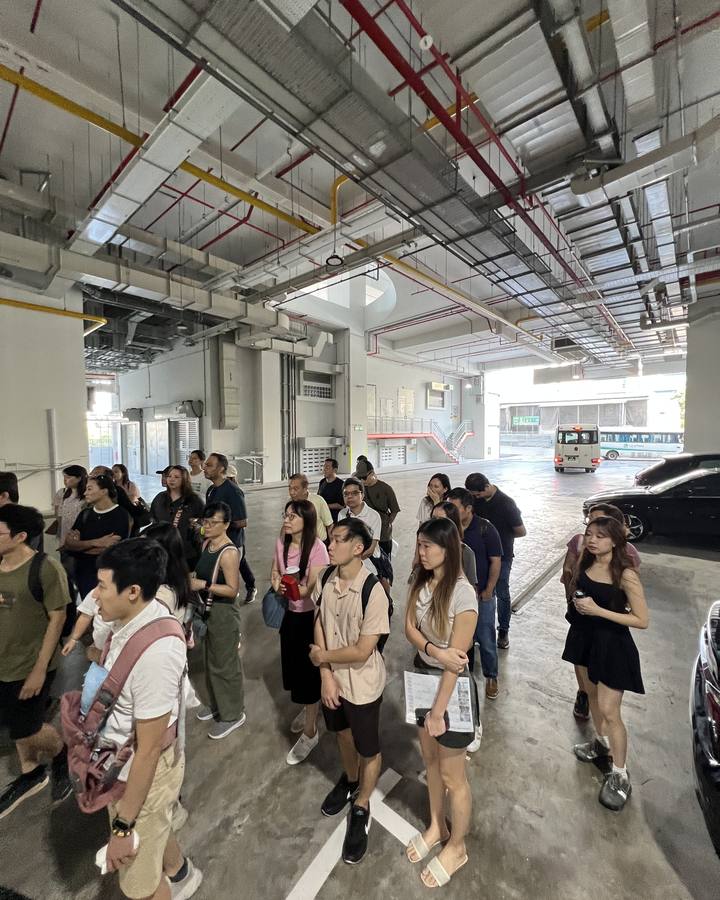 Clients walking the floor of a ramp-up industrial development